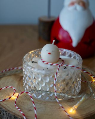 El is kezdeném a szezont az egyik legaranyosabb karácsonyi darabbal. ☃️💕 Ez a kis olvadt hóember egy újrahasznosítható...