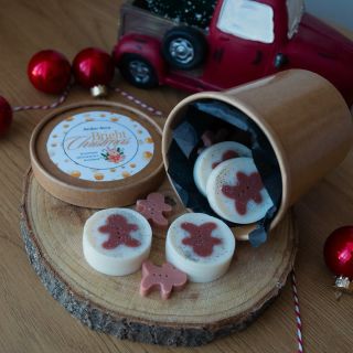 Tegnap a mézeskalács illatot írtátok a legtöbben a kedvenc karácsonyi illatotoknak. 🤗 Osztozom a véleményben, én is azt...